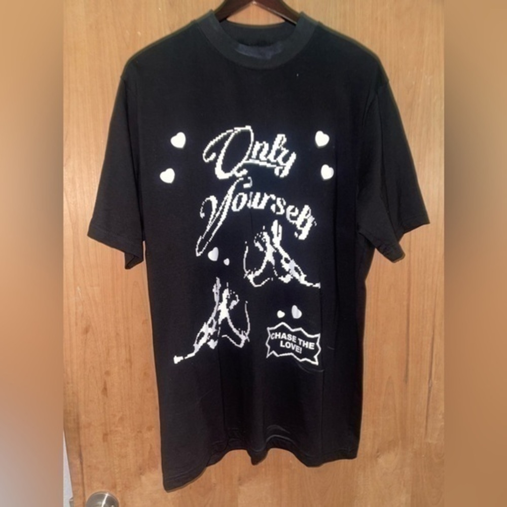 Graphic t-shirt